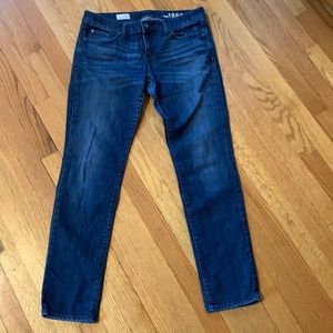 Gap 1969 always skinny jeans size 28 EUC!